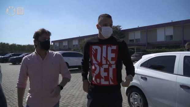 Renato Augusto’s first day at Corinthians
